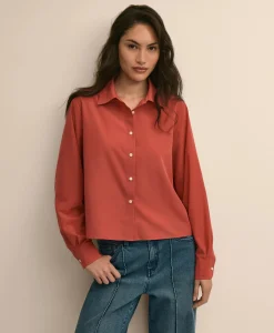 The Cropped Back-Pleat Shirt