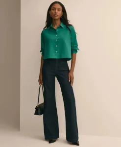 The Cropped Back-Pleat Shirt